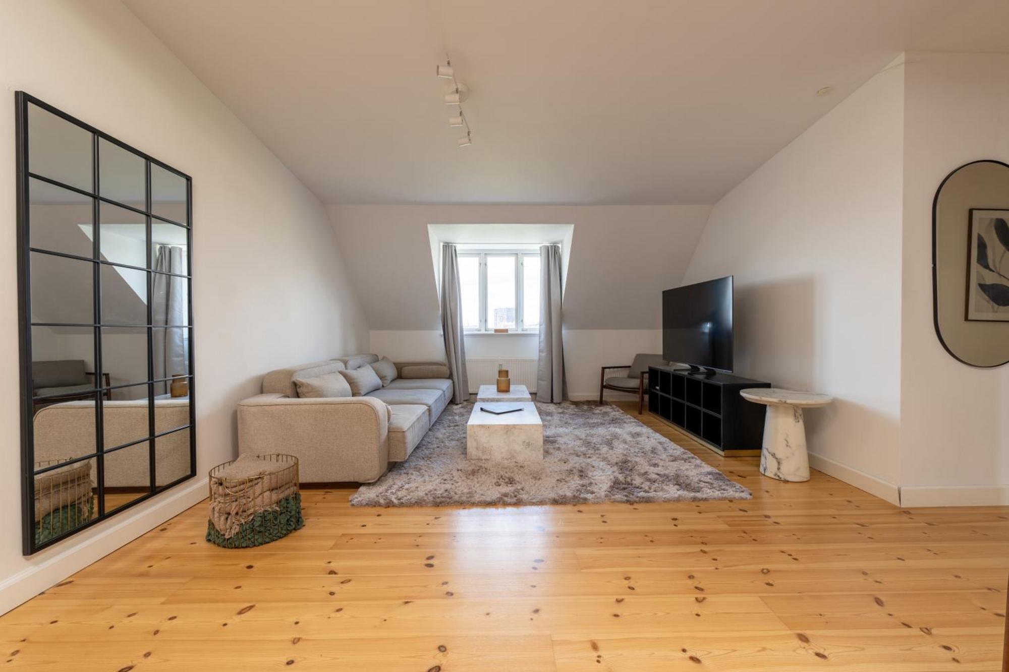 Bright 3Br Apartment With Balcony And Amazing Lake View Копенгаген Екстер'єр фото